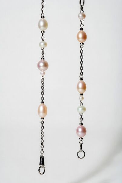 Freshwater pearl eyeglass lanyard on stainless steel chain