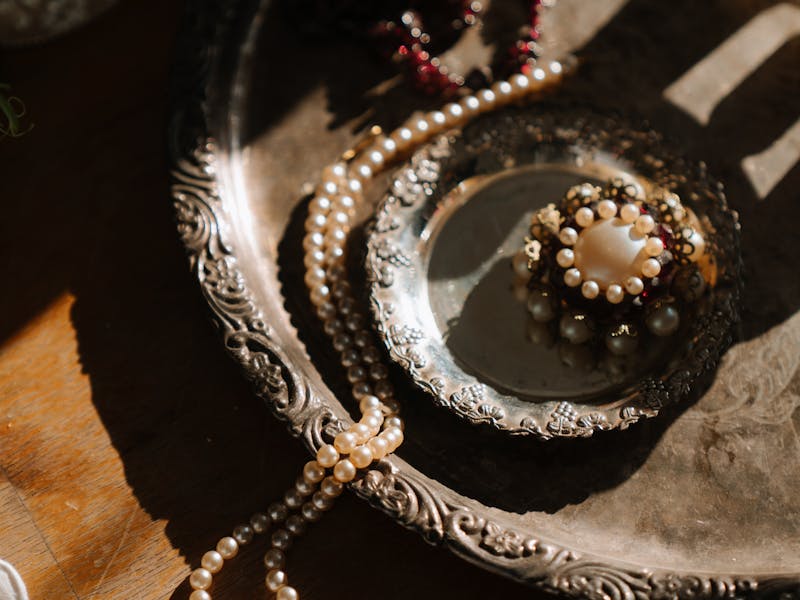 Pearl and sterling silver eyeglass chain