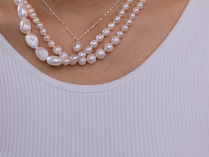 Classic white freshwater pearl strand bracelet